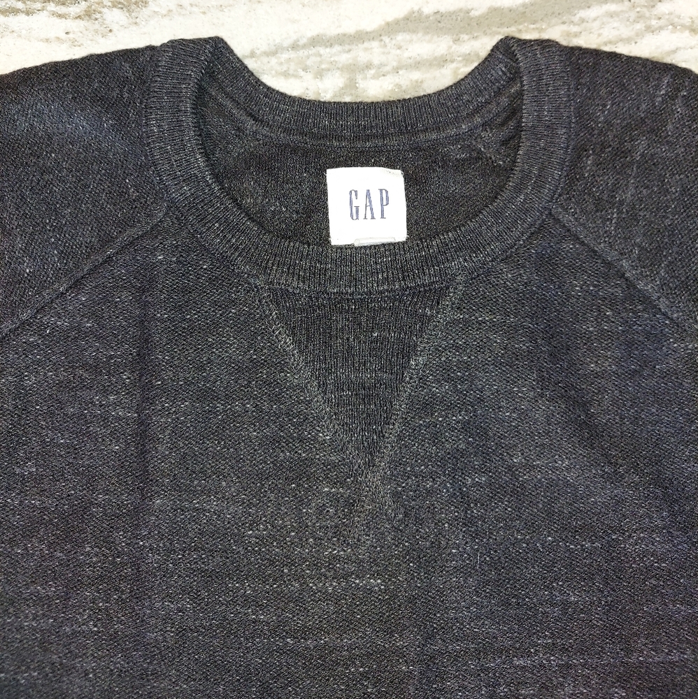 GAP Men's Crew Neck Sweater NEW Size Medium